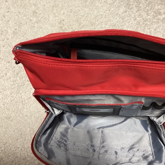 IHKWIP The Sensational Chain Shoulder Bag W/ Crossbody Strap - Picture 4 of 6